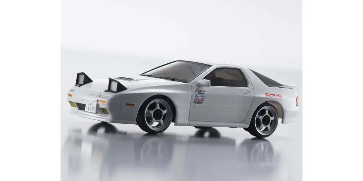 Kyosho First Mini-Z 1:28 Initial-D Mazda Savanna RX-7 FC3S WH, 66602A – Image 2