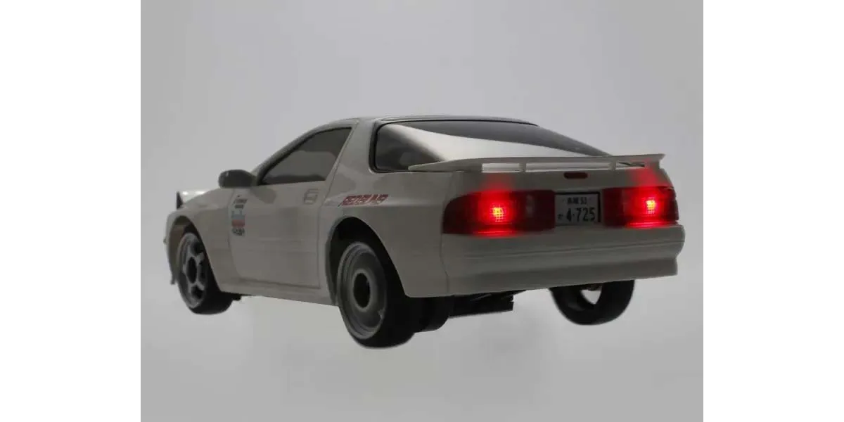 Kyosho First Mini-Z 1:28 Initial-D Mazda Savanna RX-7 FC3S WH, 66602A – Image 4